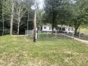 2457 Frozen Creek Ct in Raccoon, KY - Building Photo - Building Photo