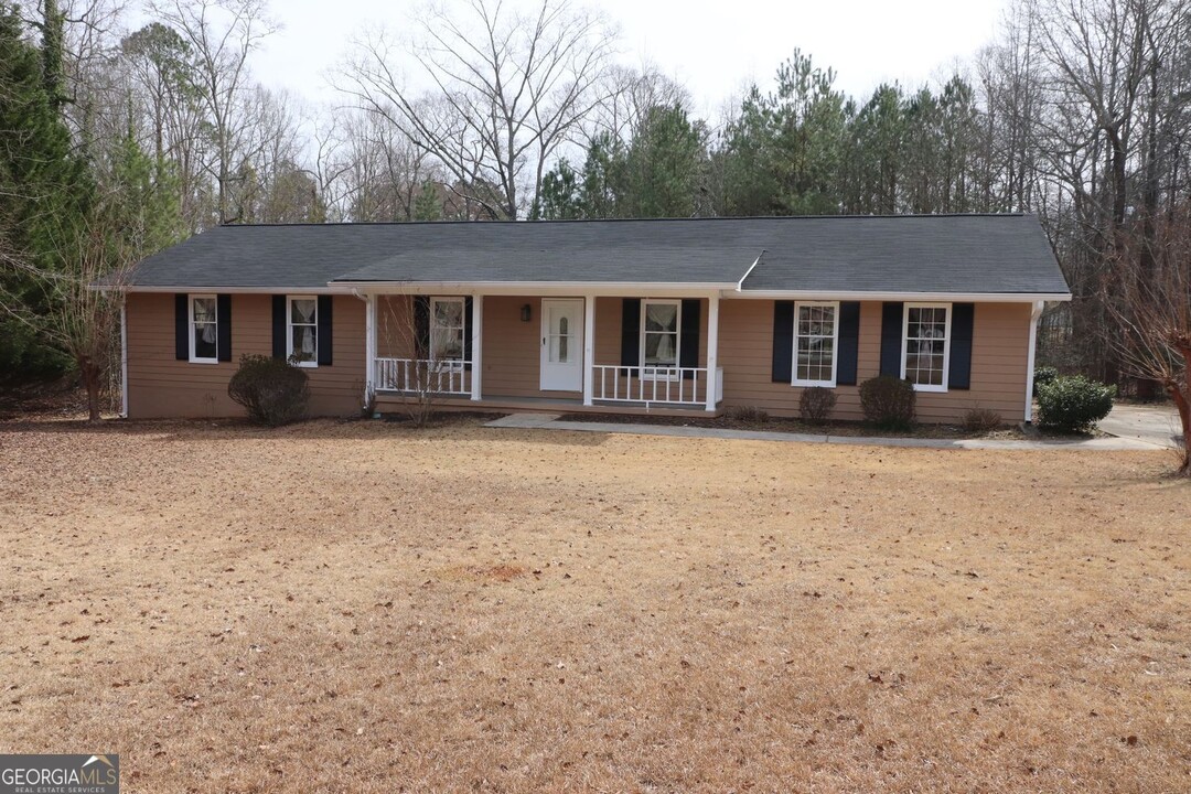 150 Bunny Ln in Fayetteville, GA - Building Photo