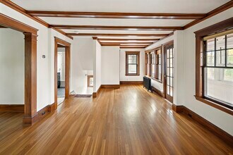 113 Cushing Ave in Belmont, MA - Building Photo - Building Photo