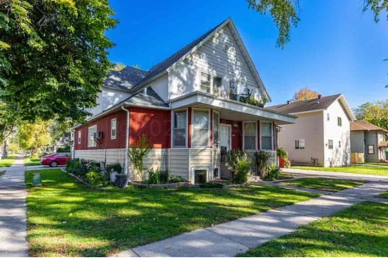 1221 10th Ave N-Unit -3 in Fargo, ND - Building Photo