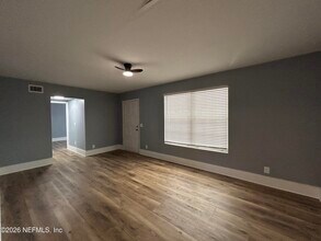 7069 Perke Dr in Jacksonville, FL - Building Photo - Building Photo