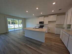 5173 SW 52nd Dr in Gainesville, FL - Building Photo - Building Photo