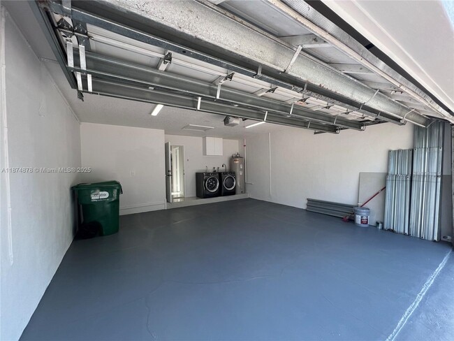 16247 SW 46th Terrace in Miami, FL - Building Photo - Building Photo