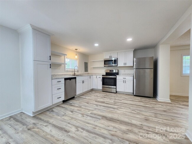 property at 706 N Caldwell St