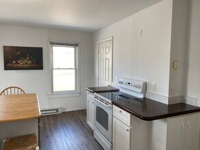 243 N Main St in Norwich, CT - Building Photo - Building Photo