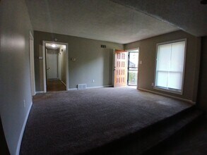 4021 Stowe St in Memphis, TN - Building Photo - Building Photo