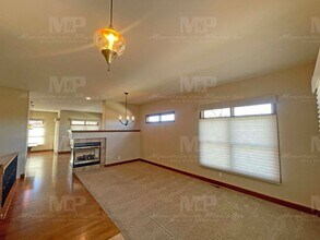 8209 Spinnaker Bay Dr in Windsor, CO - Building Photo - Building Photo