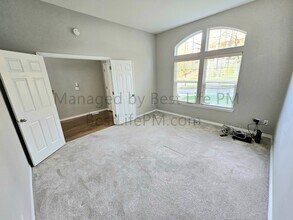 11040 SE William Otty Rd in Happy Valley, OR - Building Photo - Building Photo