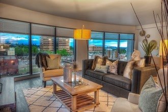 Riverview Tower Apartments in Vancouver, WA - Building Photo - Building Photo