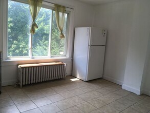 5626 Wilkins Ave in Pittsburgh, PA - Building Photo - Building Photo