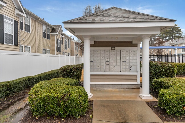 Carriage House At Town Square in Virginia Beach, VA - Building Photo - Building Photo