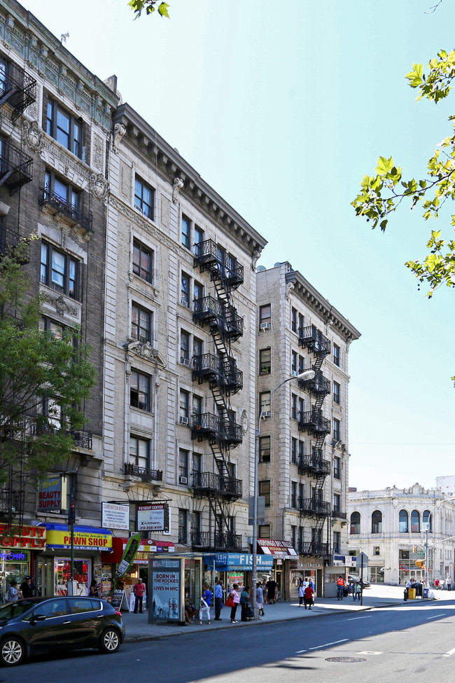 3340-3346 Broadway in New York, NY - Foto de edificio - Building Photo