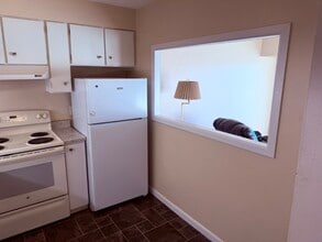 411 Lakewood Cir, Unit A506 in Colorado Springs, CO - Building Photo - Building Photo