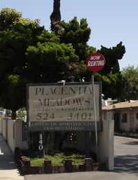 Placentia Meadows Apartments in Placentia, CA - Foto de edificio - Building Photo