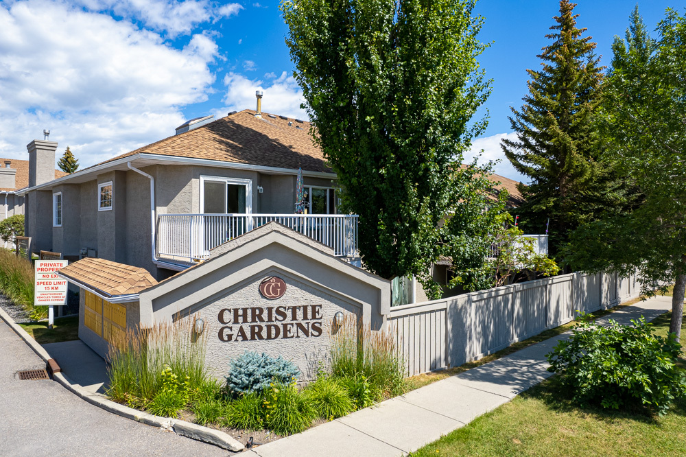 Christie Gardens in Calgary, AB - Building Photo