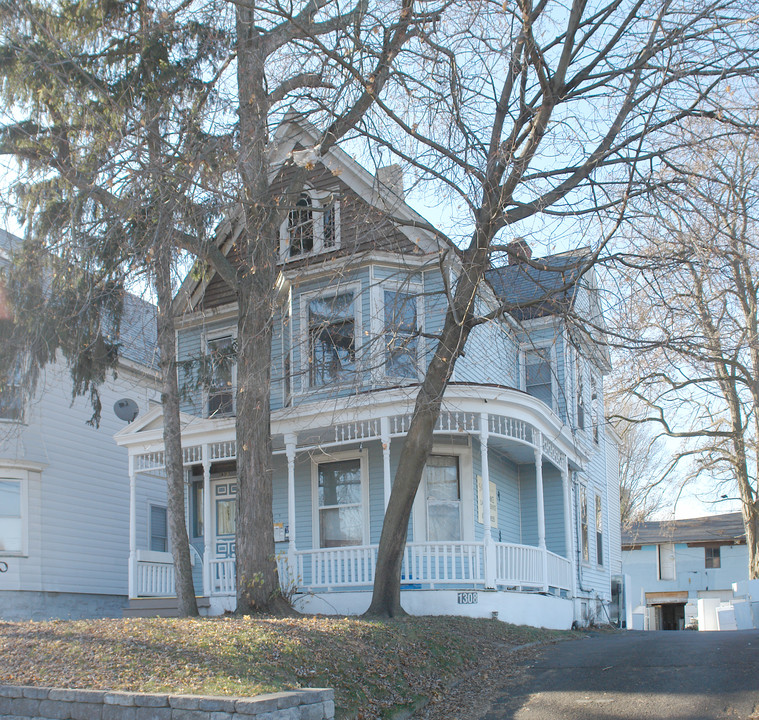 1308 State St in Schenectady, NY - Building Photo