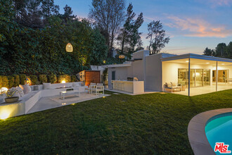 17116 Adlon Rd in Los Angeles, CA - Building Photo - Building Photo