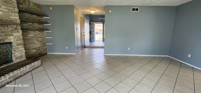 property at 7807 Lamppost Ct