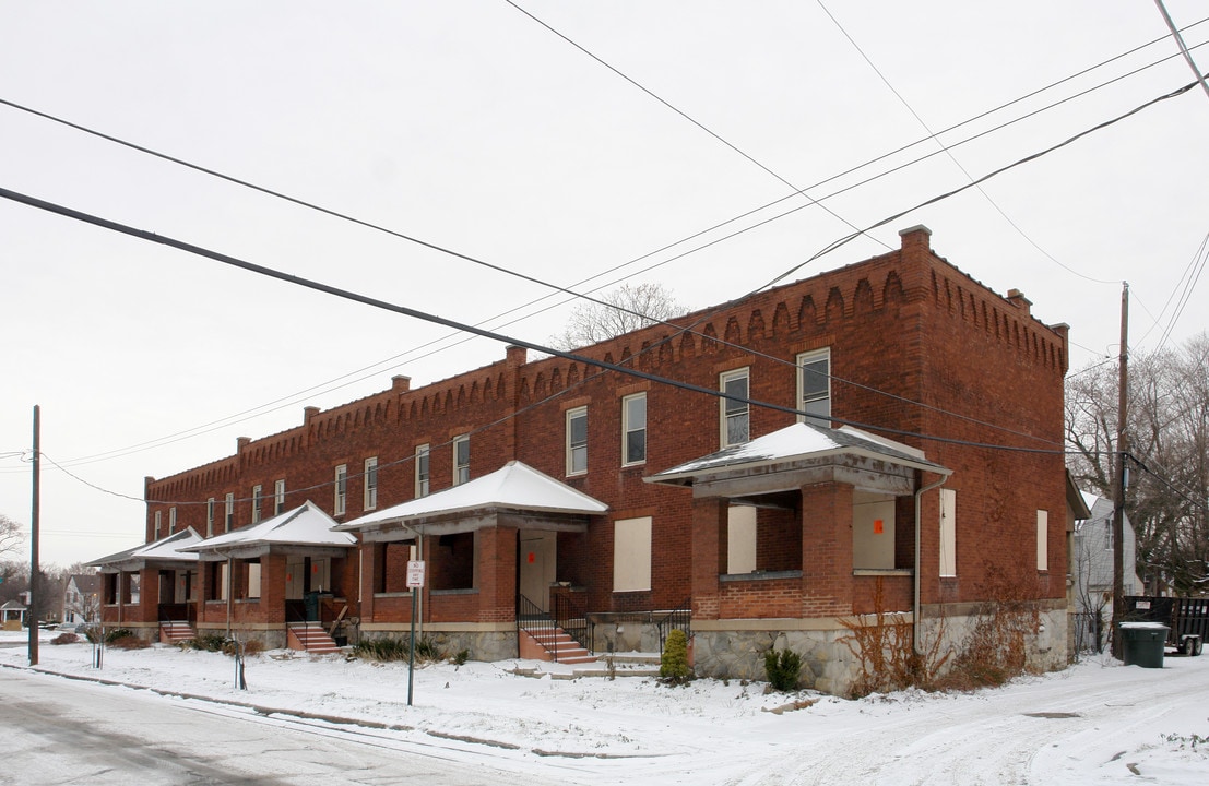 174-192 Parkwood Ave in Columbus, OH - Foto de edificio