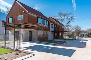 915 Tillery St in Austin, TX - Building Photo