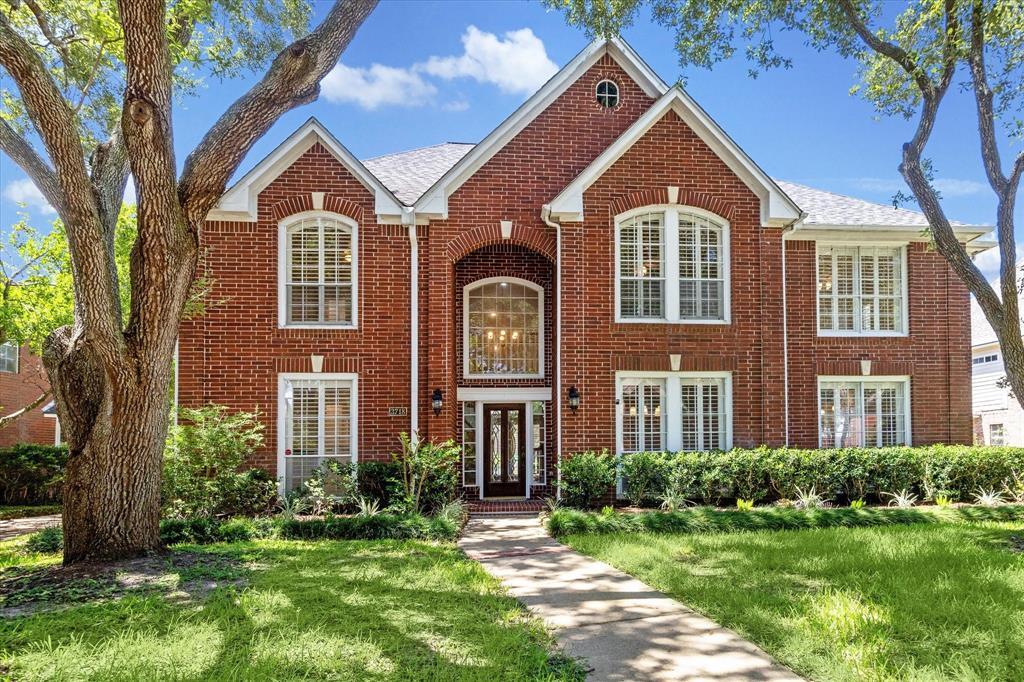 3718 Bayou Bend Ct in Sugar Land, TX - Building Photo