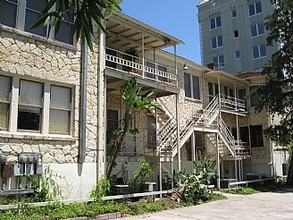 230 Bushnell in San Antonio, TX - Building Photo - Building Photo