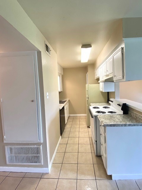 3206 Lobit Dr in Dickinson, TX - Building Photo - Building Photo