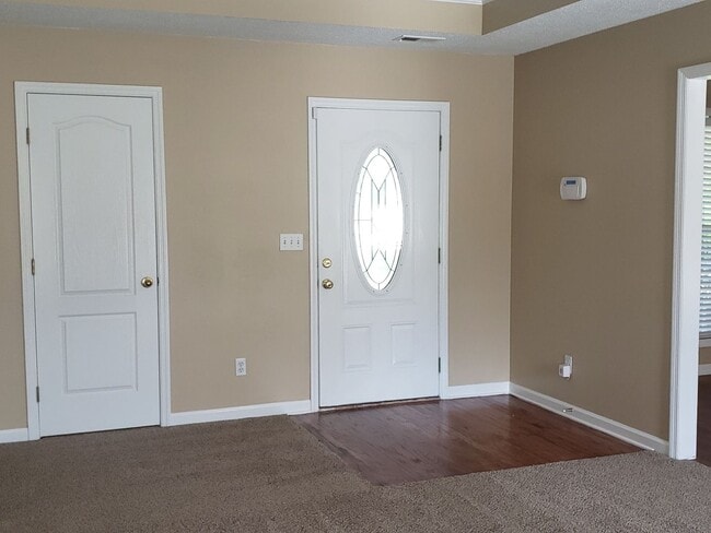 102 Tanner Creek Cir in New Market, AL - Building Photo - Building Photo