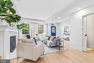 3525 16th St NW in Washington, DC - Building Photo