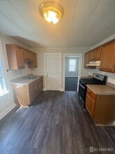 40 John St in Carteret, NJ - Foto de edificio - Building Photo
