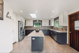 124 Woodacres Dr in Lakeside, MT - Building Photo - Building Photo