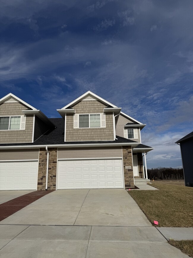 property at 220 W Samuel Ave