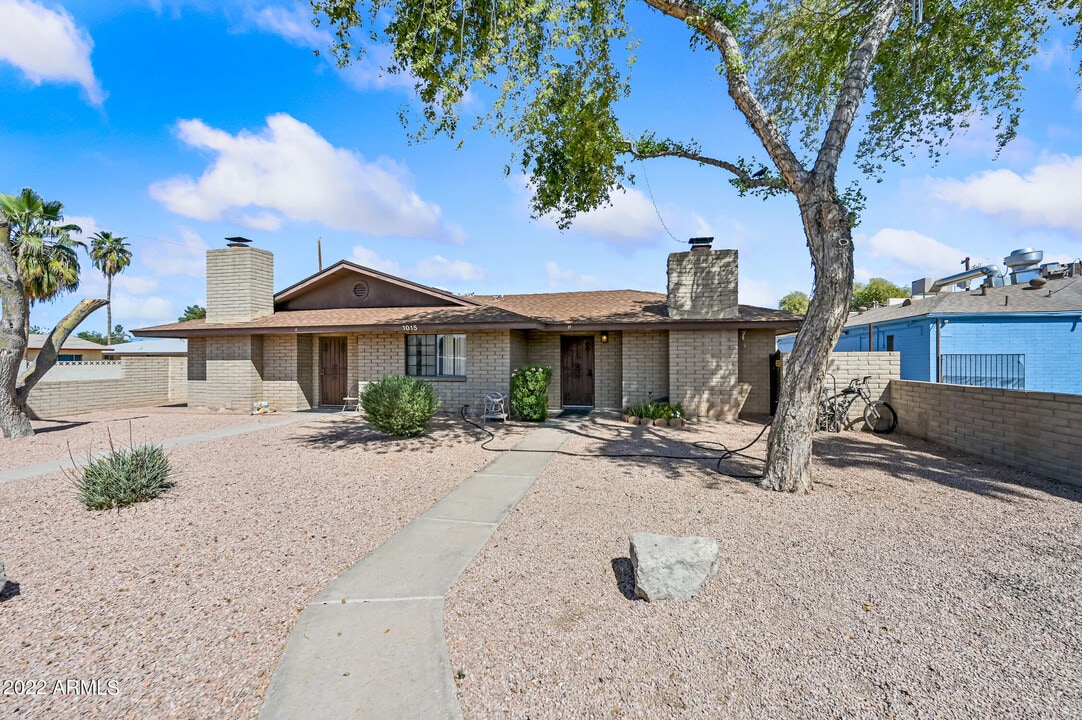 1015 N Iowa St-Unit -C in Chandler, AZ - Building Photo