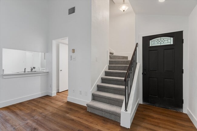 4924 Oak Blf in Mesquite, TX - Building Photo - Building Photo