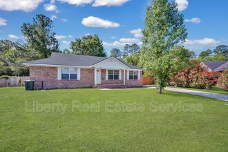 840 Ann Dr in Hinesville, GA - Building Photo - Building Photo