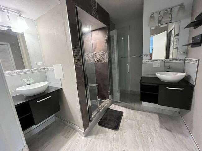 2649 Crown Ct in Kissimmee, FL - Building Photo - Building Photo