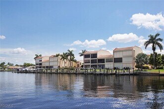 4010 SE 20th Pl in Cape Coral, FL - Building Photo - Building Photo