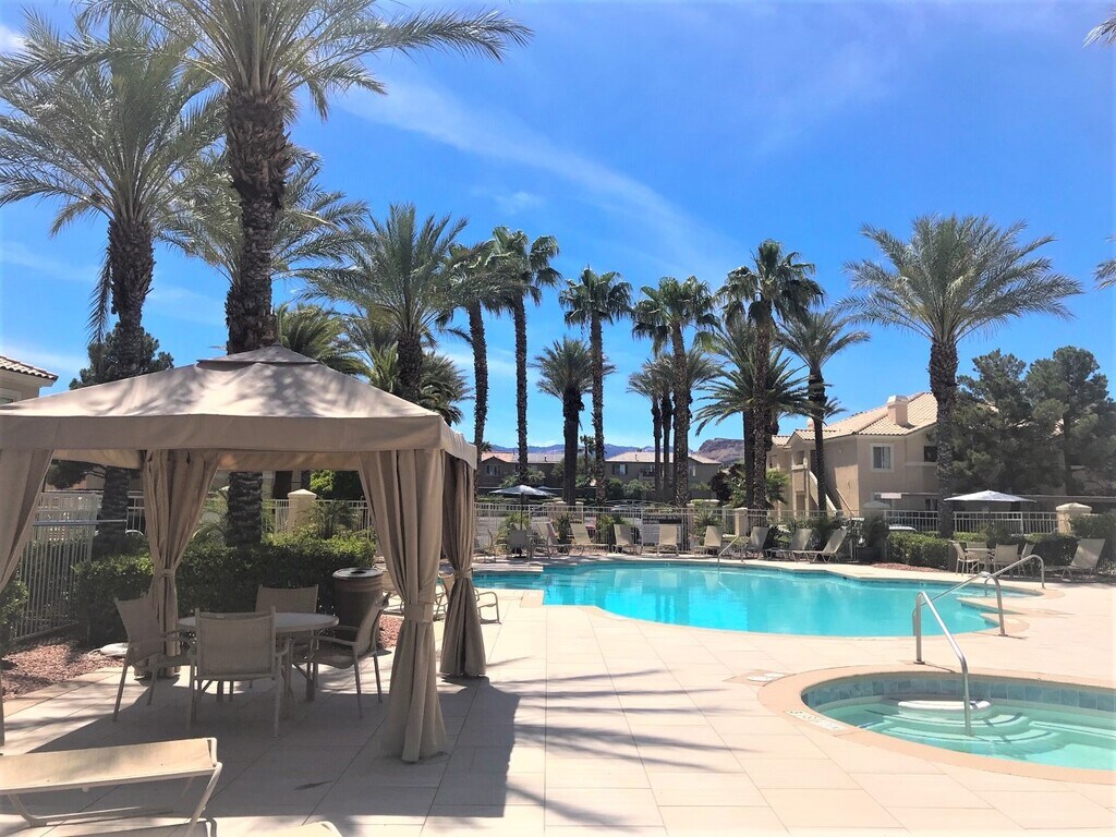 La Villa Estates Apartments in Las Vegas, NV