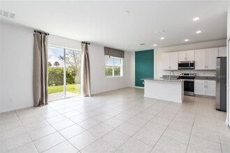 210 Tarpon Bay Blvd in Haines City, FL - Building Photo - Building Photo