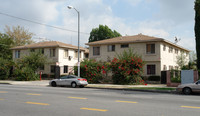 6100 Woodman Ave in Van Nuys, CA - Building Photo - Building Photo