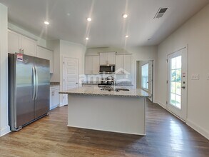 5063 Mountain Springs Rd in Nashville, TN - Building Photo - Building Photo