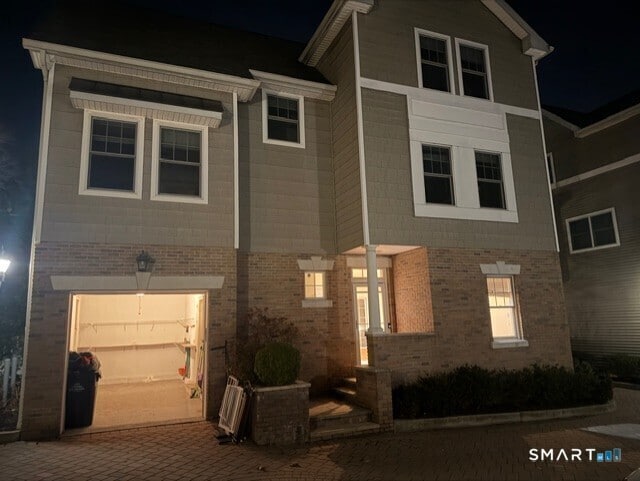 88 Maple Tree Ave in Stamford, CT - Building Photo - Building Photo