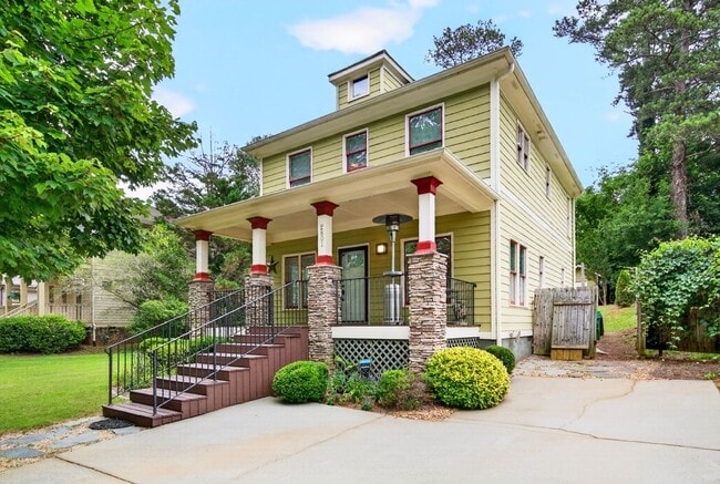 property at 2801 Arborcrest Dr