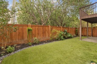 5413 Lillian St in Houston, TX - Building Photo