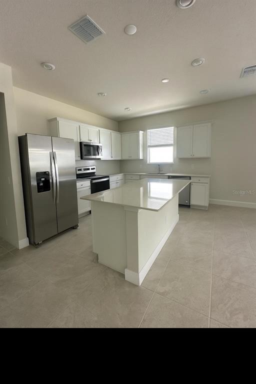 6040 Wildline Dr in St. Cloud, FL - Building Photo - Building Photo