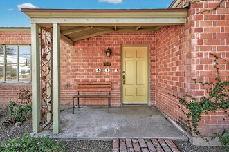 901 W Willetta St in Phoenix, AZ - Building Photo - Building Photo