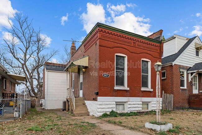 property at 4427 S 38th St