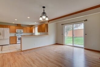 1730 NW Almond Loop in Oak Harbor, WA - Building Photo - Building Photo