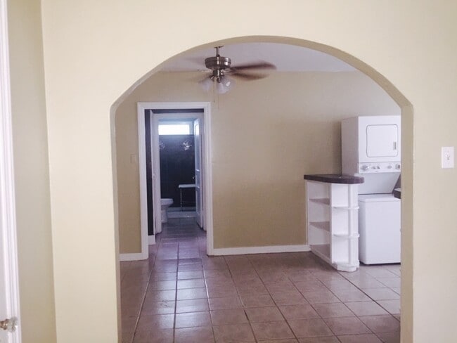 615 Monroe St in Kilgore, TX - Building Photo - Building Photo