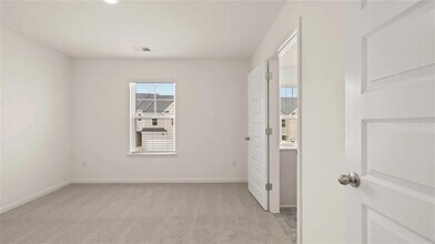 317 Sound Cir in Stockbridge, GA - Building Photo - Building Photo